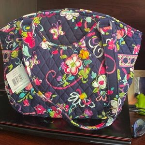 New with tags, Vera Bradley purse. Special Foundation for breast cancer bag
